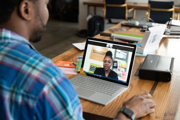 Private peer-to-peer calls AMAPAD use case
